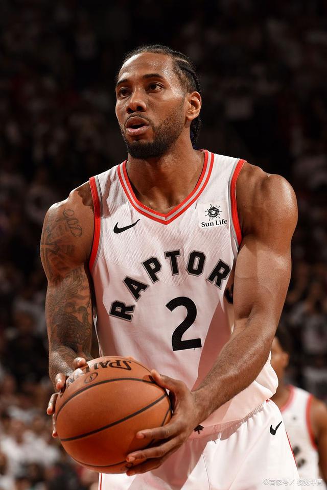 马斯坦托诺：队里最让我不可思议的是贝林；批评让我不断进步（马斯坦托诺：队内最惊艳的是贝林，批评促我持续成长）