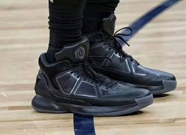 东体：申花像会学习却不会考试的优等生，背负过重的心理负担（东体：申花如学霸却考场失常，心理包袱过重）