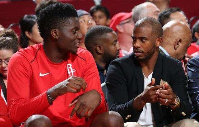 坎贝尔：我的速度不比范德芬慢，高速情况下我还能灵活移动（坎贝尔：速度不输范德芬，高速奔跑仍能灵活变向）