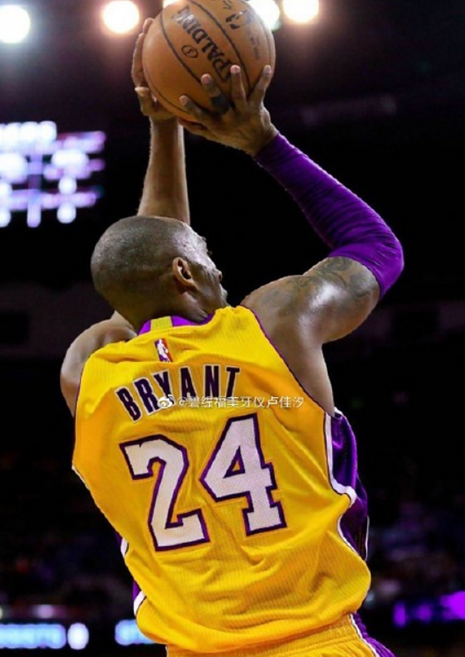 拉美媒体：拜仁、曼联、马竞追逐厄瓜多尔17岁中场卡斯蒂略（拉媒：拜仁、曼联与马竞竞逐厄瓜多尔17岁中场新星卡斯蒂略）