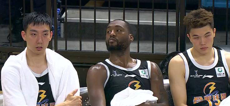 TK谈心中最佳阵容：梅罗入选、魔笛、齐达内、大罗、小罗在列（TK公布心目中最强阵容：梅罗入围，魔笛、齐达内、大罗、小罗皆上榜）