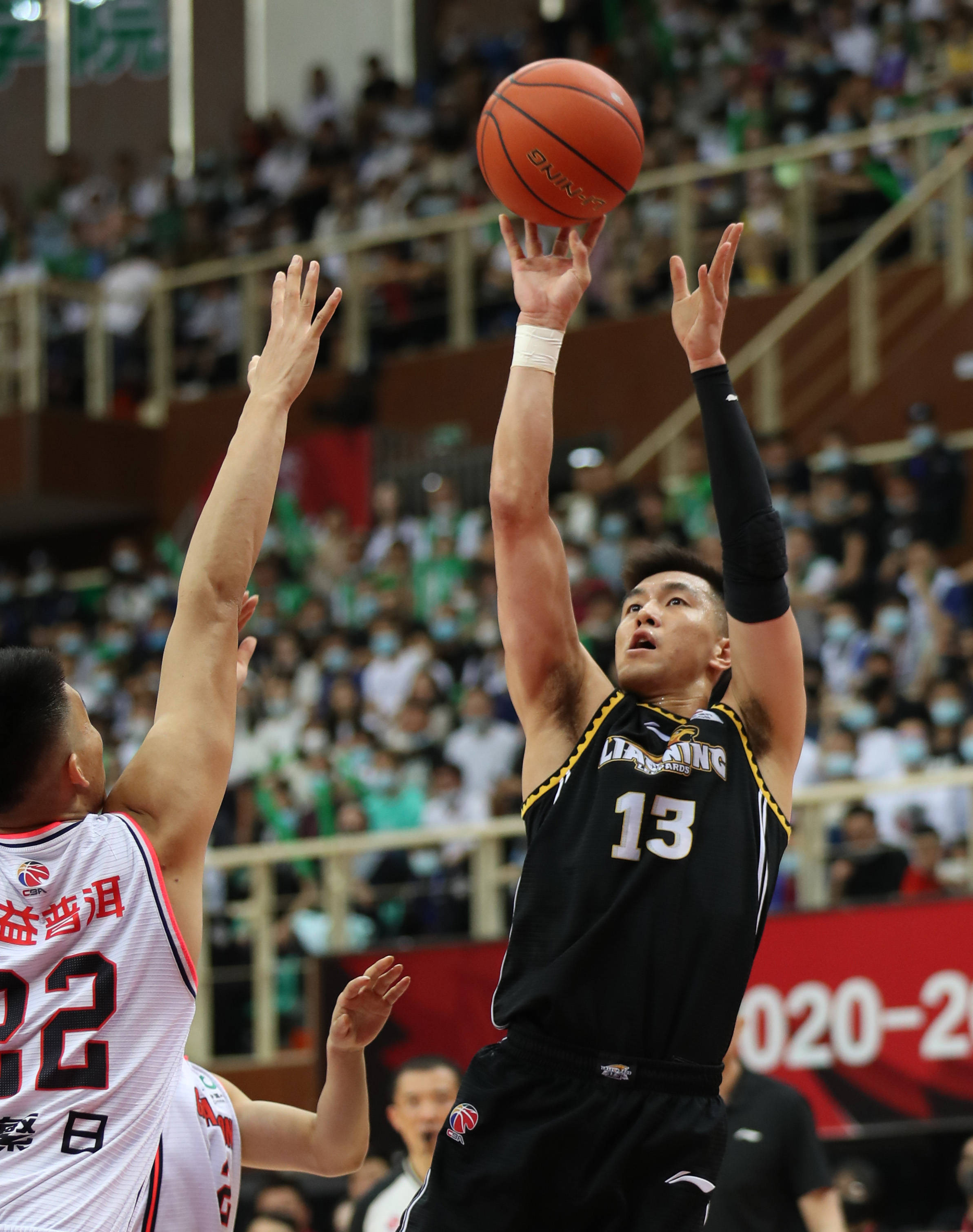 英媒：奥纳纳想回曼联夺回首发，如果不行可能去另一英超球队（英媒：奥纳纳盼回曼联重夺主力，若受阻或转投其他英超球队）