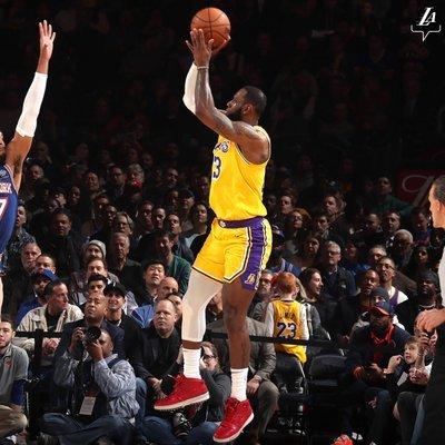 3场3球，成都B队艾孜买提当选中乙10月最佳球员／最佳青年球员（三场三球！成都B队艾孜买提包揽中乙10月最佳球员与最佳青年球员）