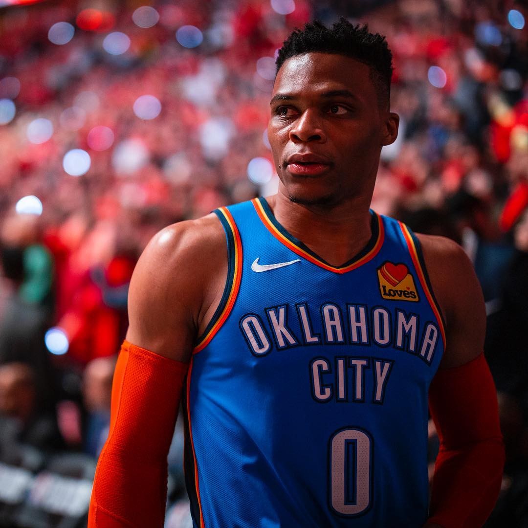 巴塞罗那主帅弗利克淡化了球队在西甲联赛榜首的领先优势（弗利克低调看待巴萨在西甲的榜首优势）