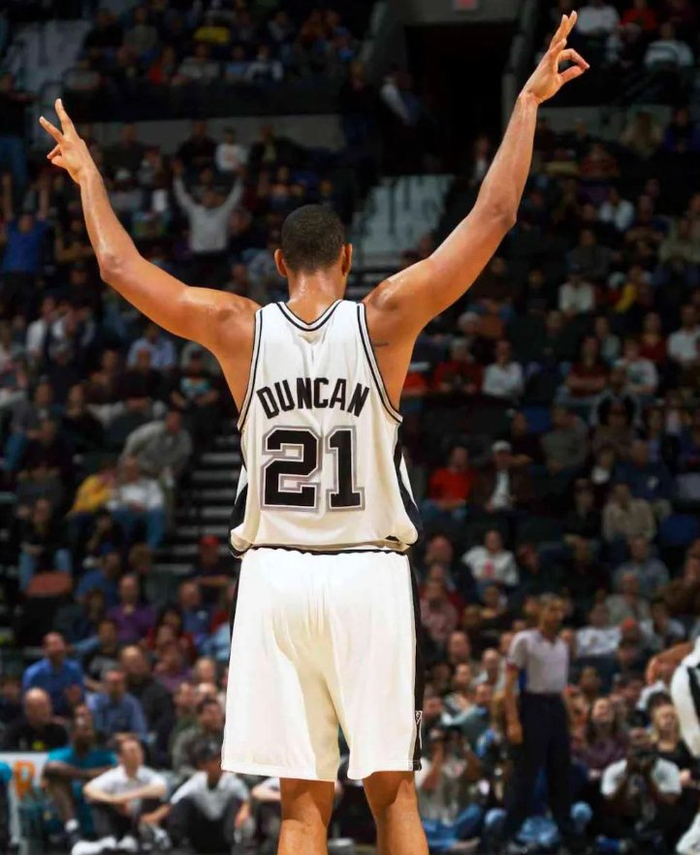 皇马客战毕包：姆巴佩、维尼修斯、贝林厄姆、吕迪格出战（皇马做客毕尔巴鄂：姆巴佩、维尼修斯、贝林厄姆、吕迪格齐登场）