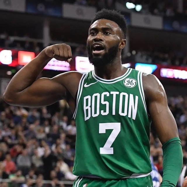 阿斯跟队：巴尔德半场被换是预防措施，预计能出战切尔西（阿斯随队：巴尔德半场被换属预防性调整，预计无碍出战切尔西）